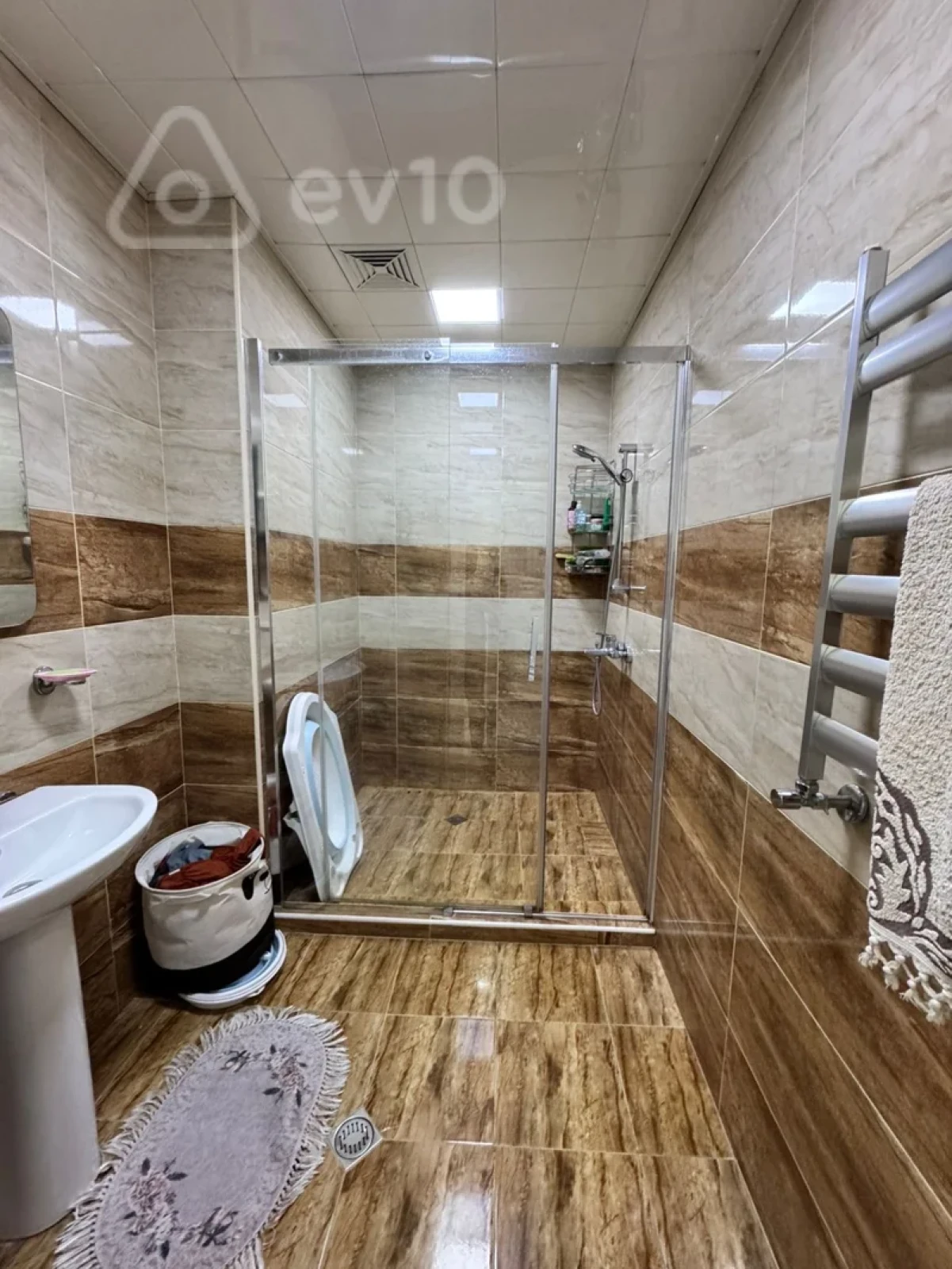 Satılır 3 otaqlı yeni tikili 110 m²