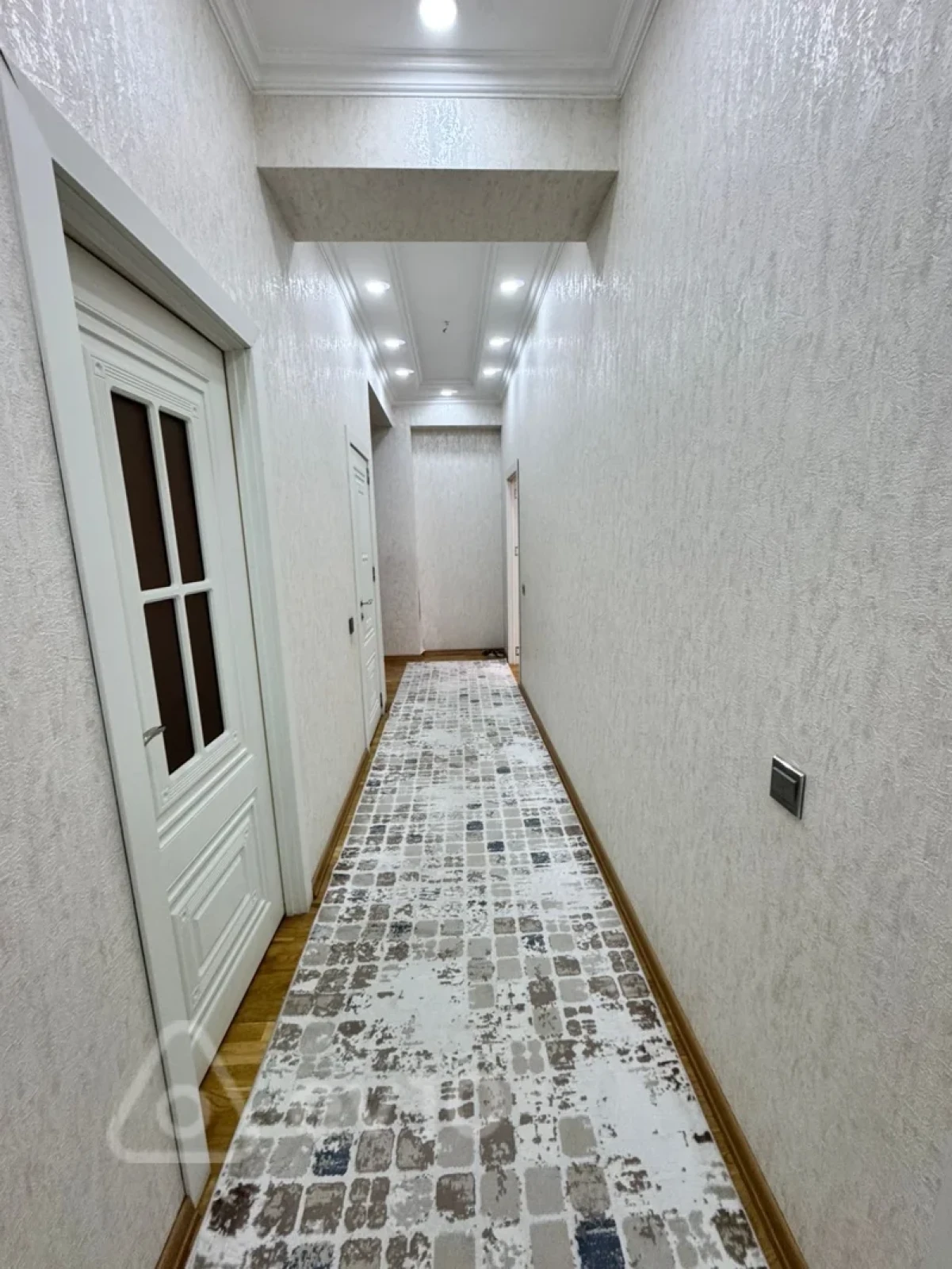 Satılır 3 otaqlı yeni tikili 110 m²