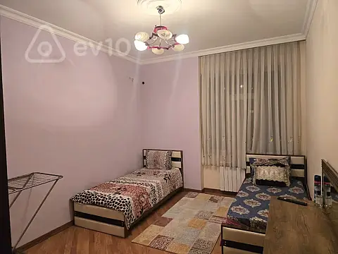 Kirayə verilir 3 otaqlı yeni tikili 140 m²