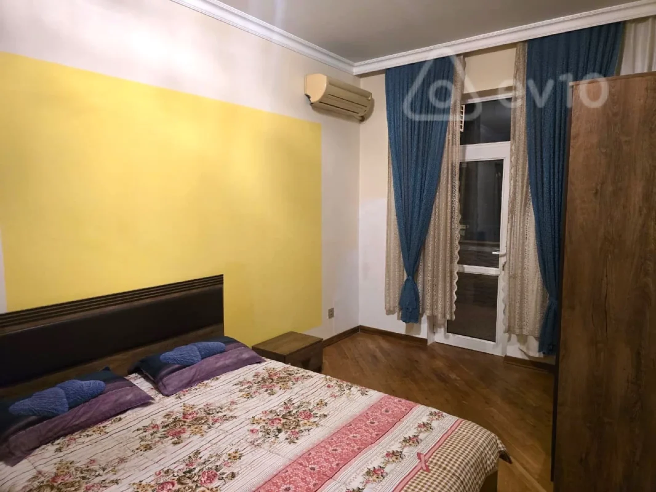 Kirayə verilir 3 otaqlı yeni tikili 140 m²