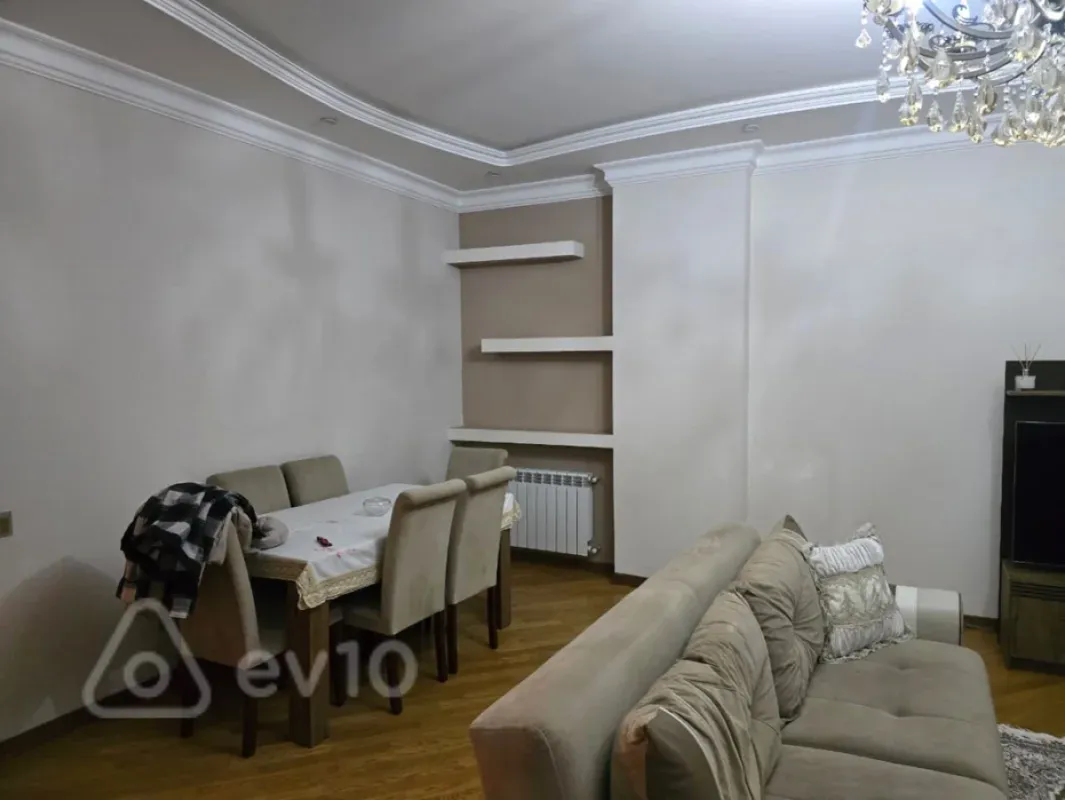 Kirayə verilir 3 otaqlı yeni tikili 140 m²