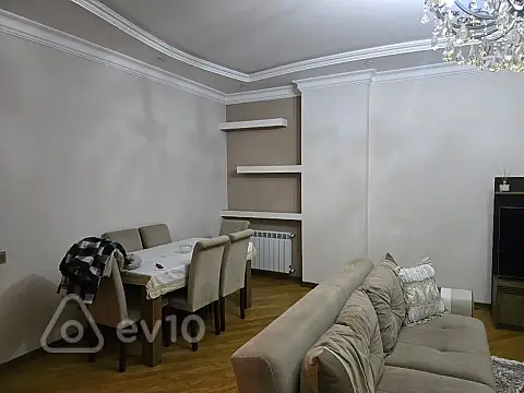Kirayə verilir 3 otaqlı yeni tikili 140 m²
