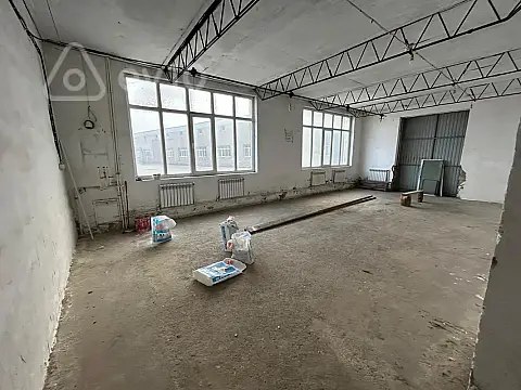 Kirayə verilir mənzil 1800 m²