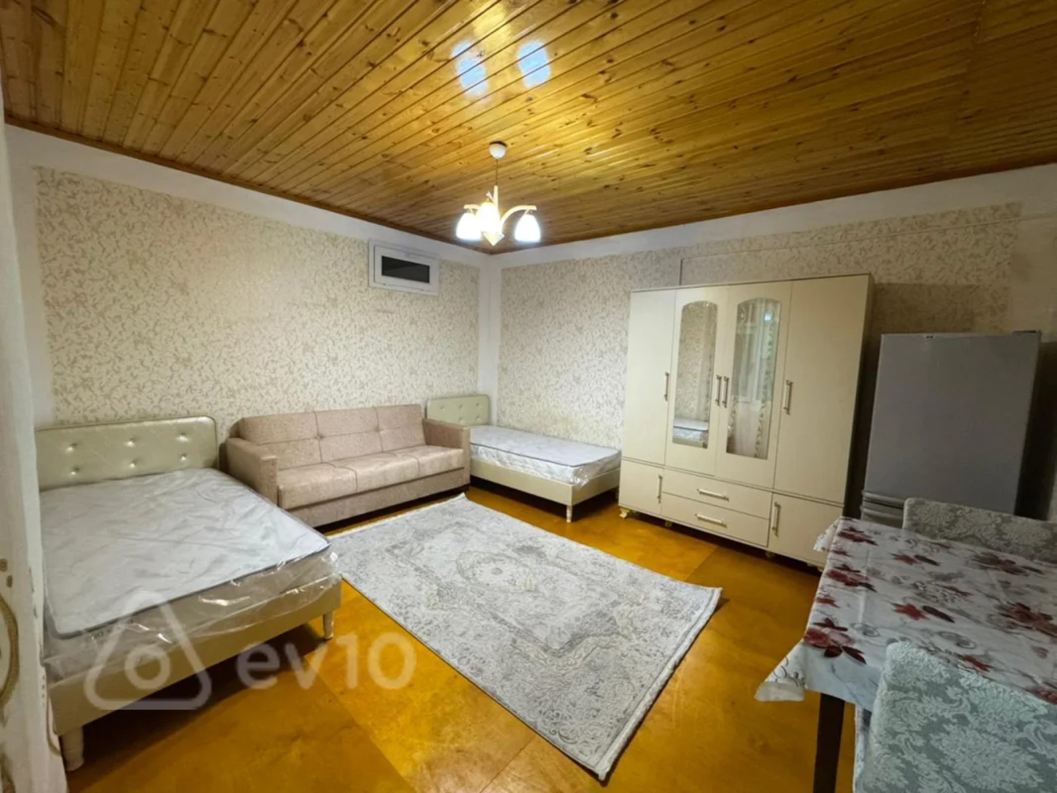 Kirayə verilir 1 otaqlı həyət evi 25 m²