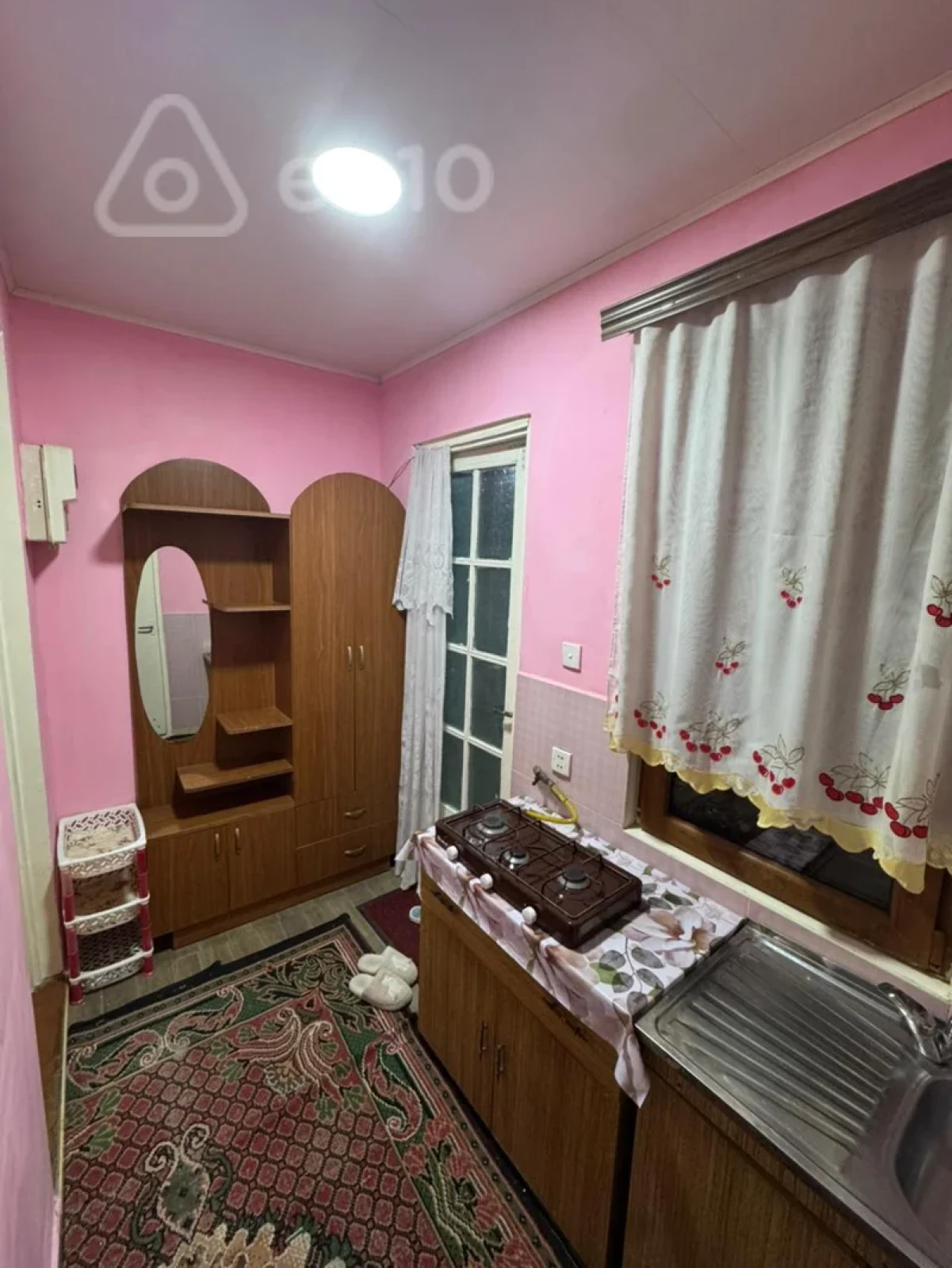 Kirayə verilir 1 otaqlı həyət evi 25 m²