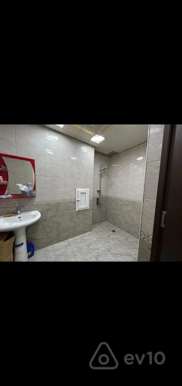 Kirayə verilir 2 otaqlı yeni tikili 60 m²