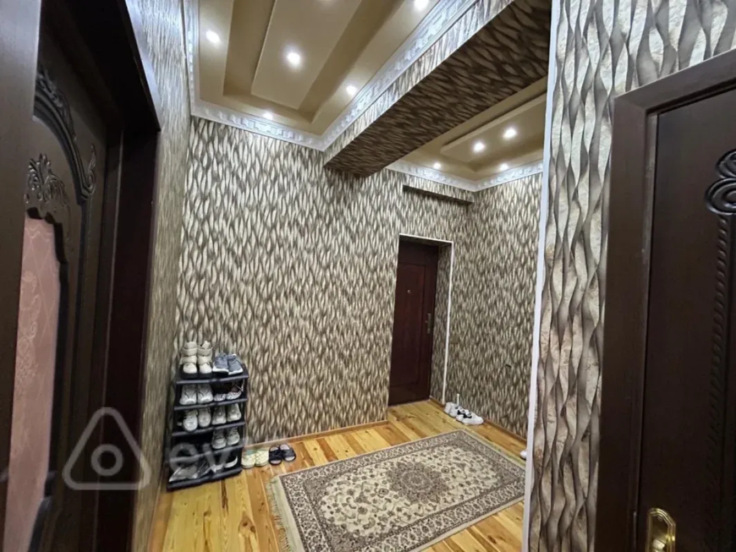 Kirayə verilir 2 otaqlı yeni tikili 60 m²