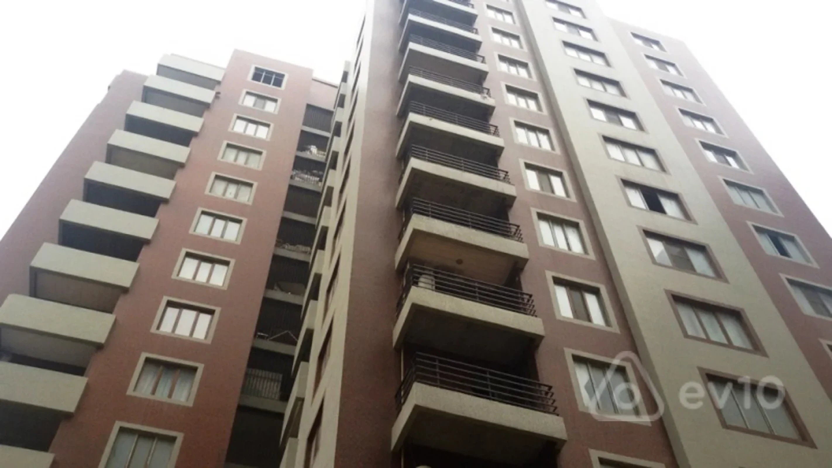 Satılır 2 otaqlı yeni tikili 106 m²