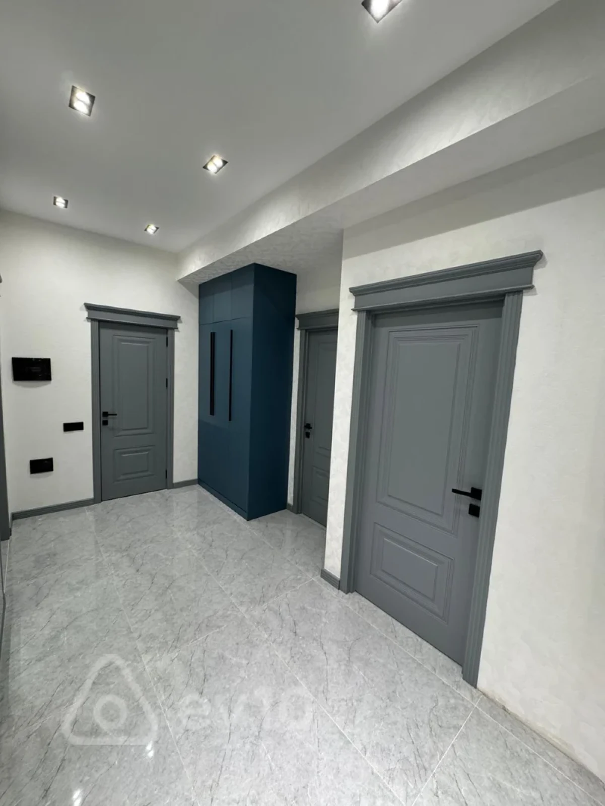 Satılır 2 otaqlı yeni tikili 65 m²