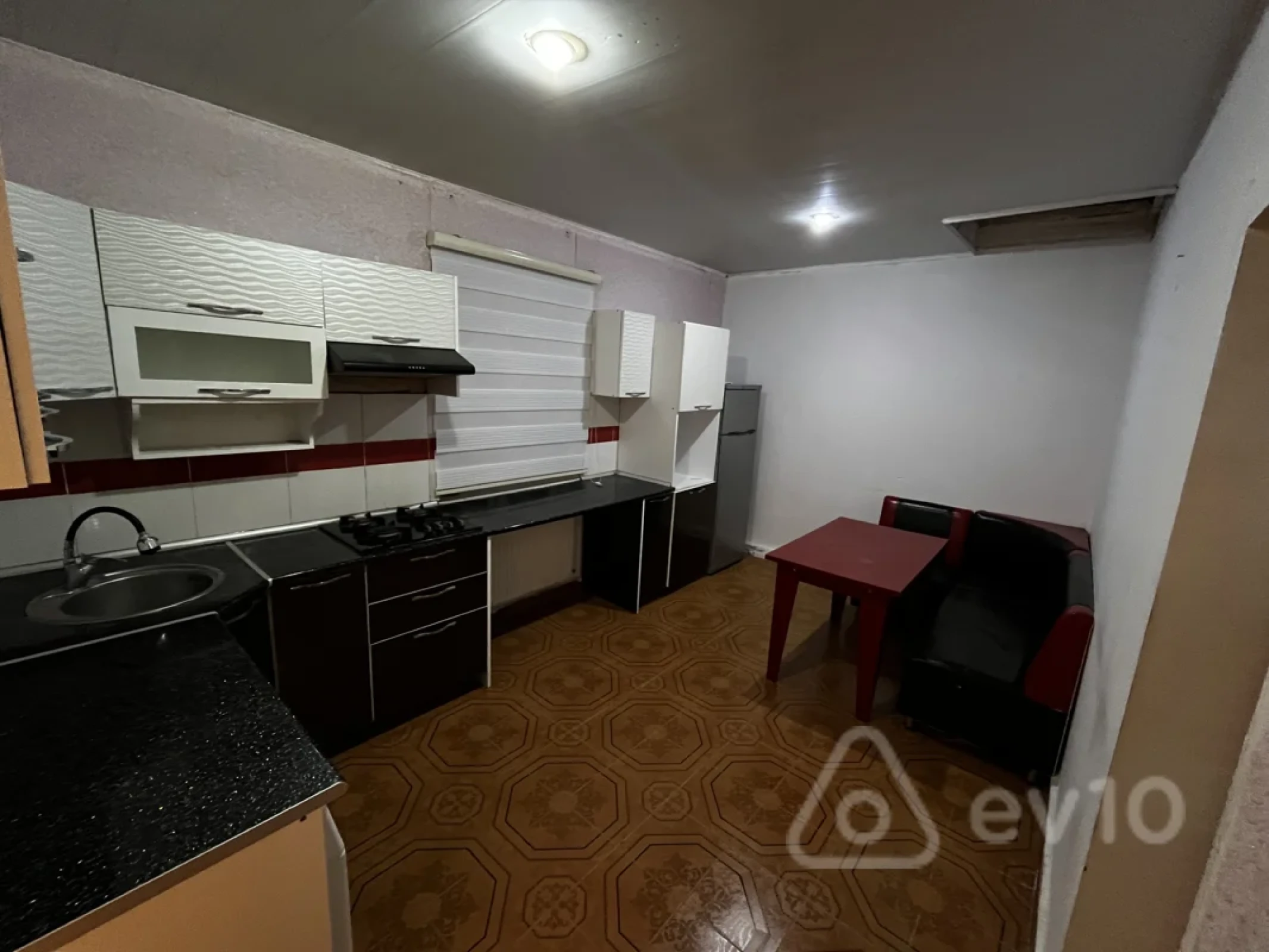 Kirayə verilir 3 otaqlı həyət evi 100 m²