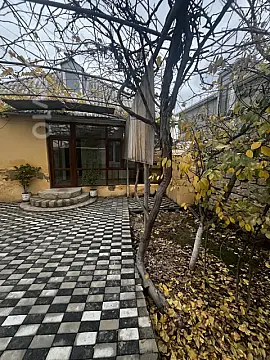 Kirayə verilir 3 otaqlı həyət evi 100 m²