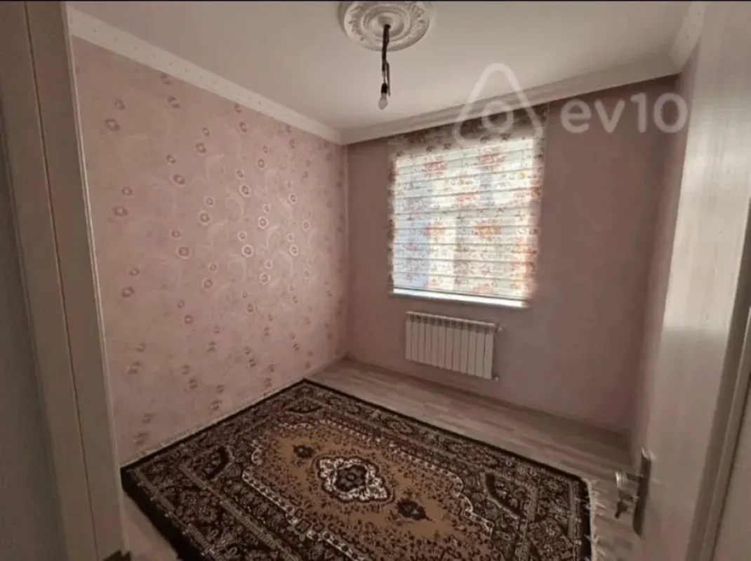 Satılır 4 otaqlı həyət evi 130 m²