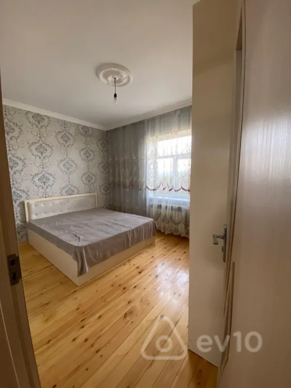 Kirayə verilir 3 otaqlı həyət evi 5 m²