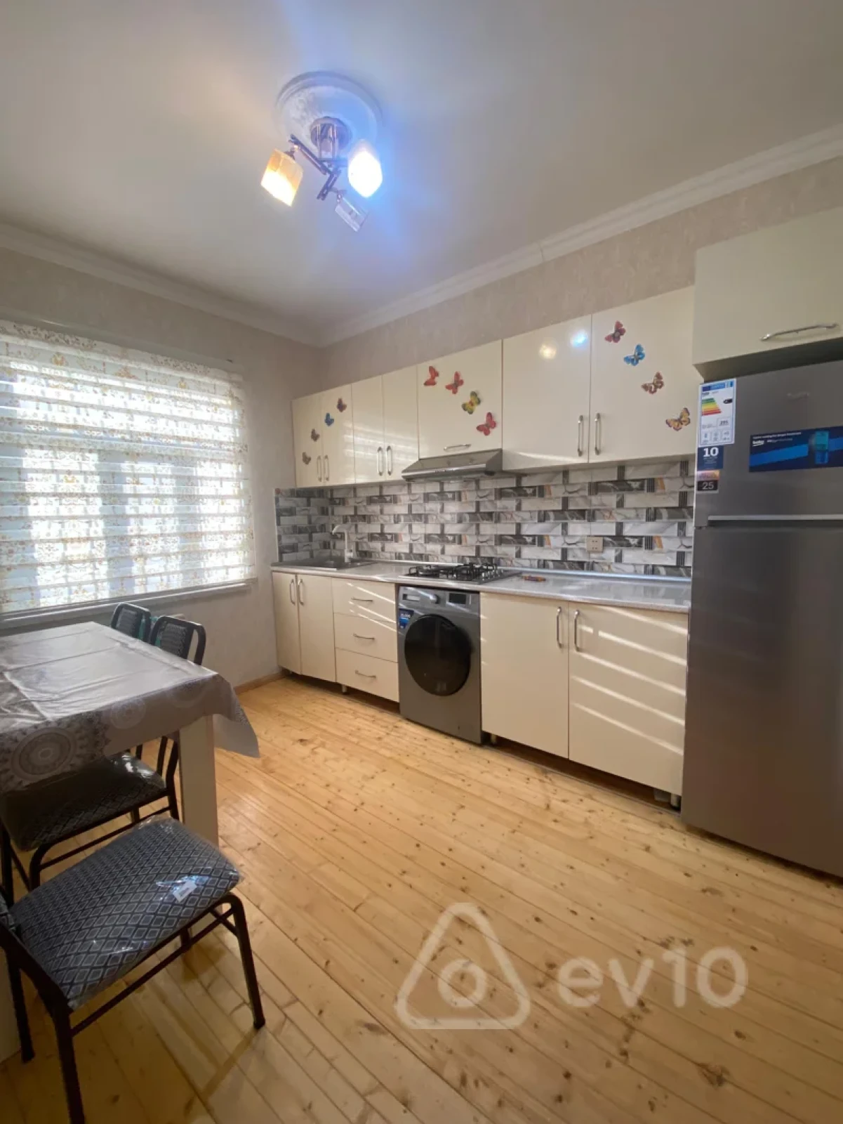 Kirayə verilir 3 otaqlı həyət evi 5 m²