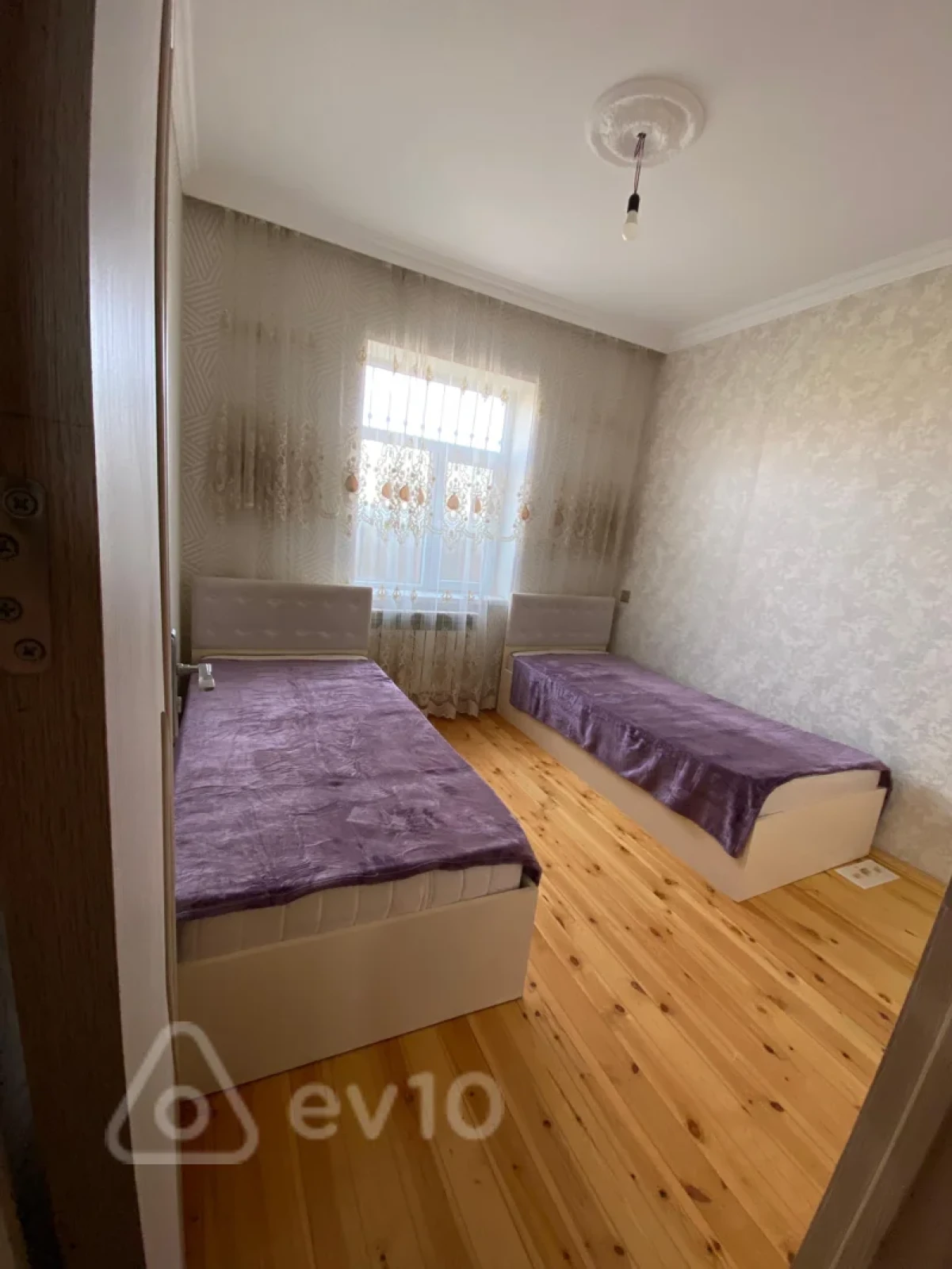 Kirayə verilir 3 otaqlı həyət evi 5 m²