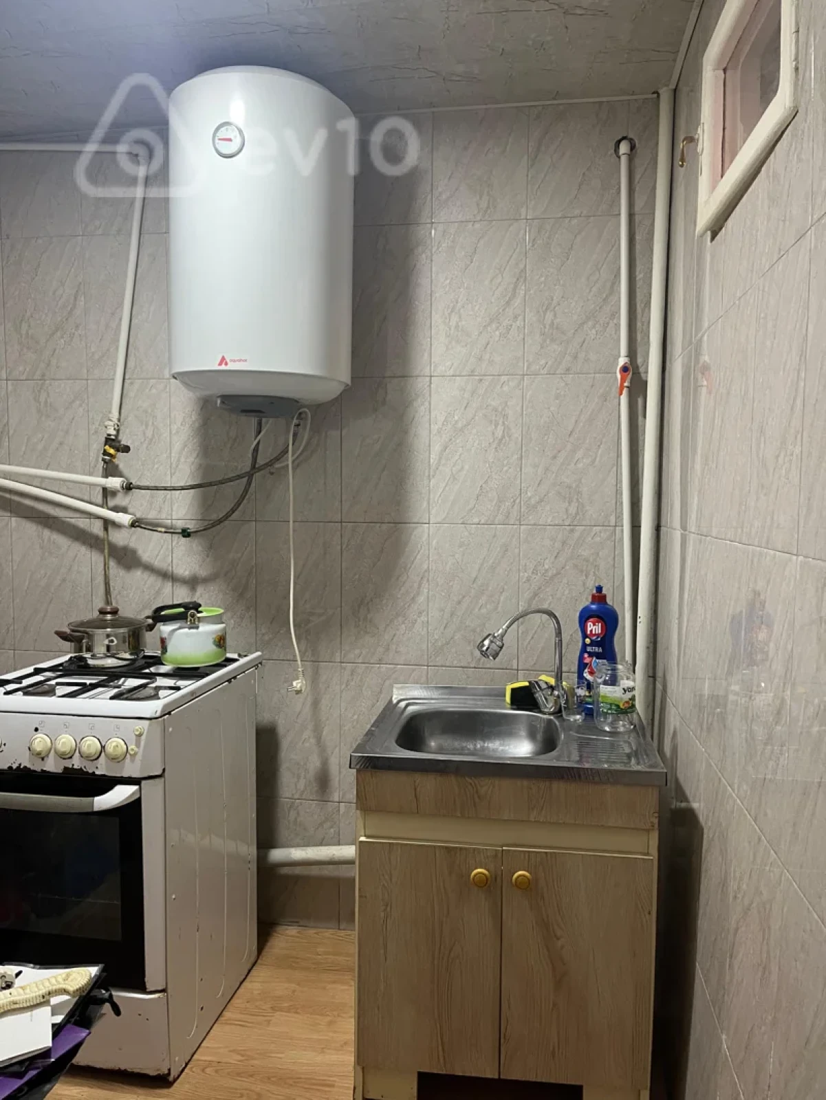Kirayə verilir 1 otaqlı köhnə tikili 30 m²