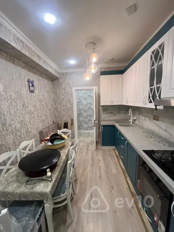 Satılır 3 otaqlı yeni tikili 82 m²