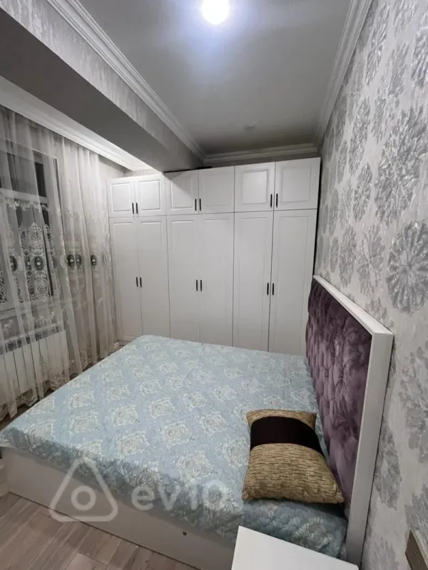 Satılır 3 otaqlı yeni tikili 82 m²