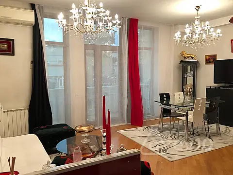 Kirayə verilir 2 otaqlı köhnə tikili 65 m²