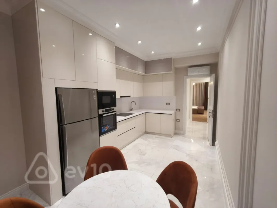 Kirayə verilir 3 otaqlı yeni tikili 115 m²