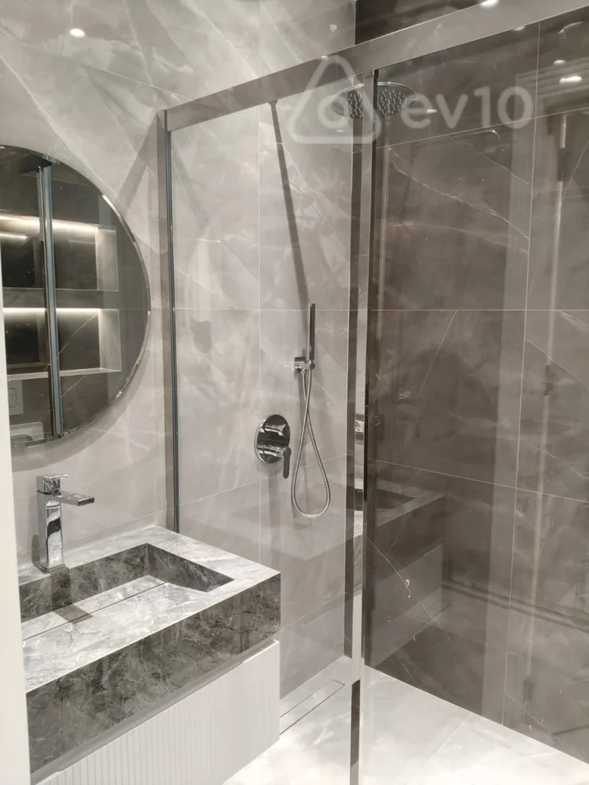 Kirayə verilir 3 otaqlı yeni tikili 115 m²