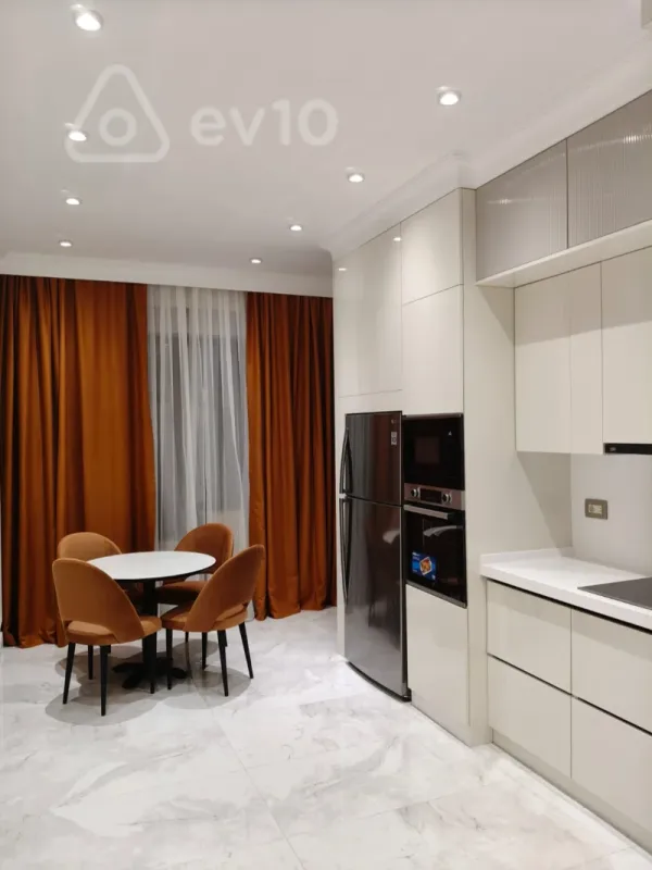 Kirayə verilir 3 otaqlı yeni tikili 115 m²