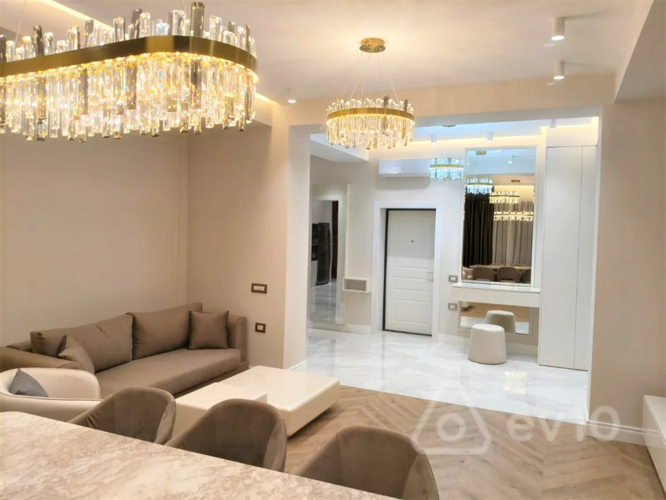 Kirayə verilir 3 otaqlı yeni tikili 115 m²