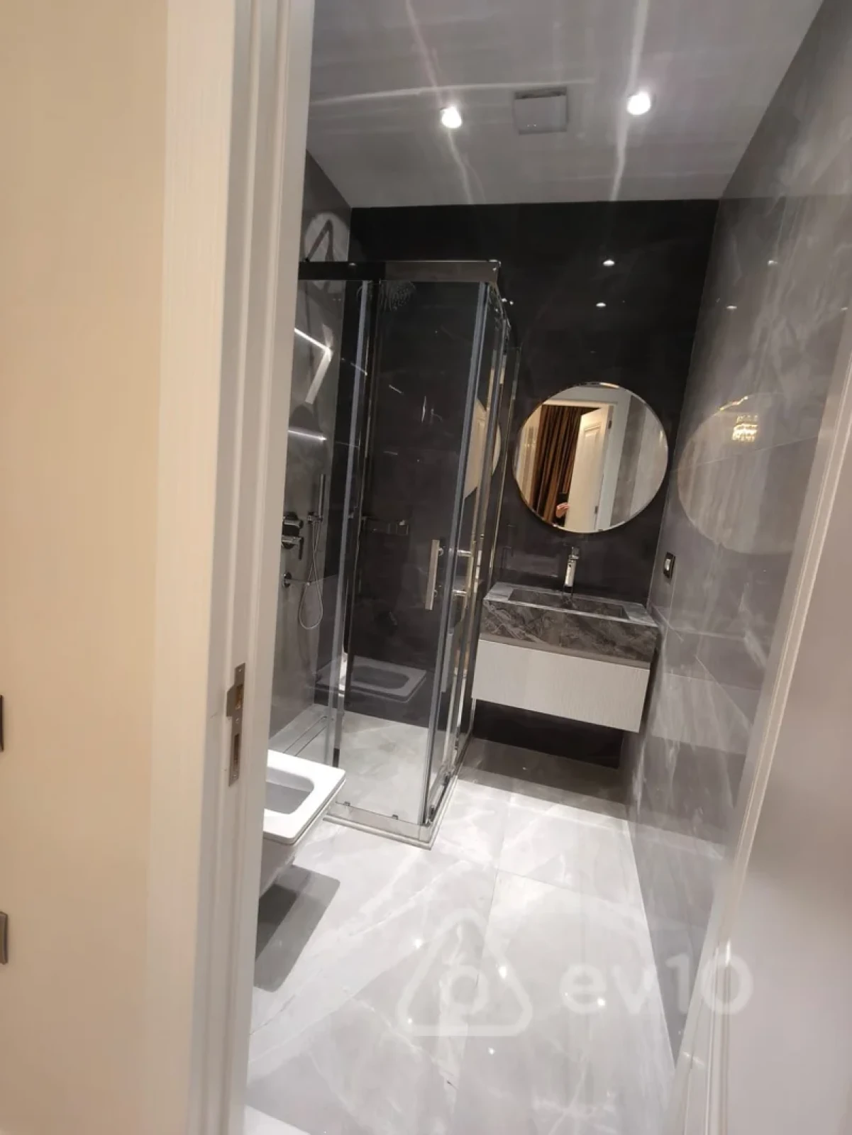 Kirayə verilir 3 otaqlı yeni tikili 115 m²