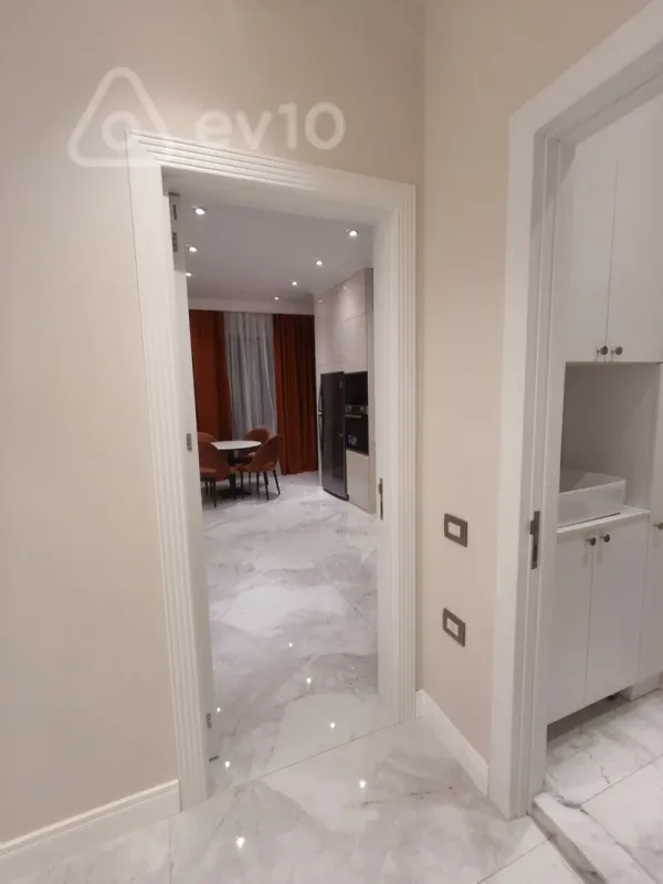 Kirayə verilir 3 otaqlı yeni tikili 115 m²