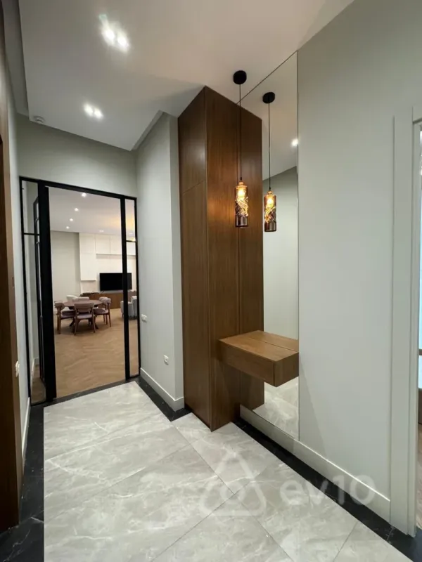 Kirayə verilir 4 otaqlı yeni tikili 150 m²