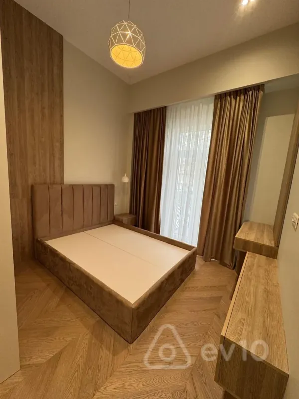 Kirayə verilir 4 otaqlı yeni tikili 150 m²