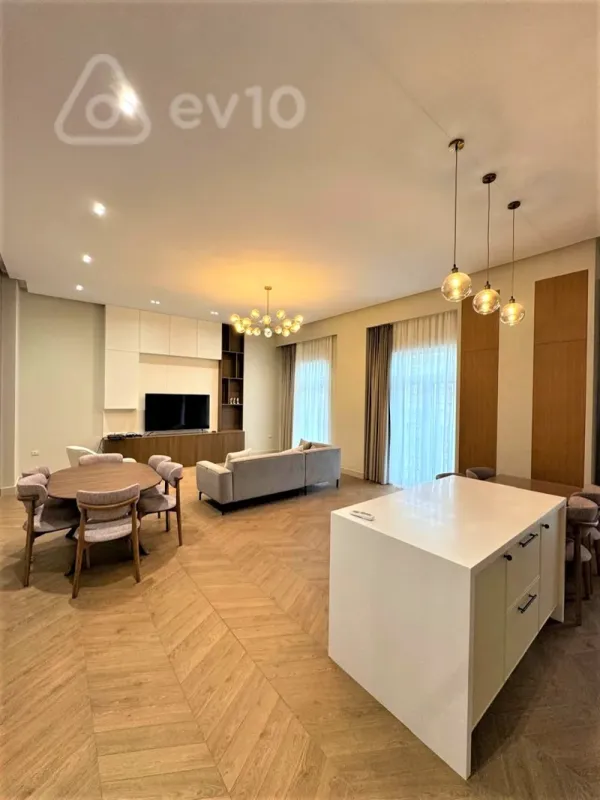 Kirayə verilir 4 otaqlı yeni tikili 150 m²