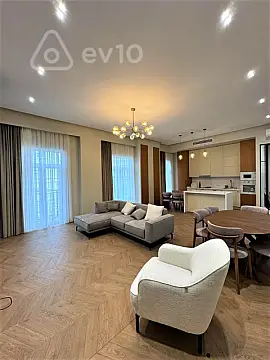 Kirayə verilir 4 otaqlı yeni tikili 150 m²
