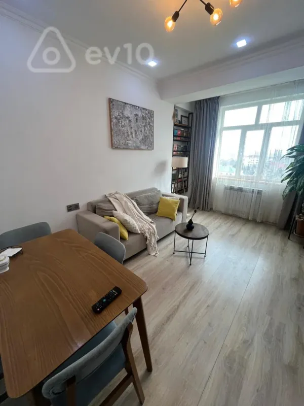 Satılır 2 otaqlı yeni tikili 53 m²