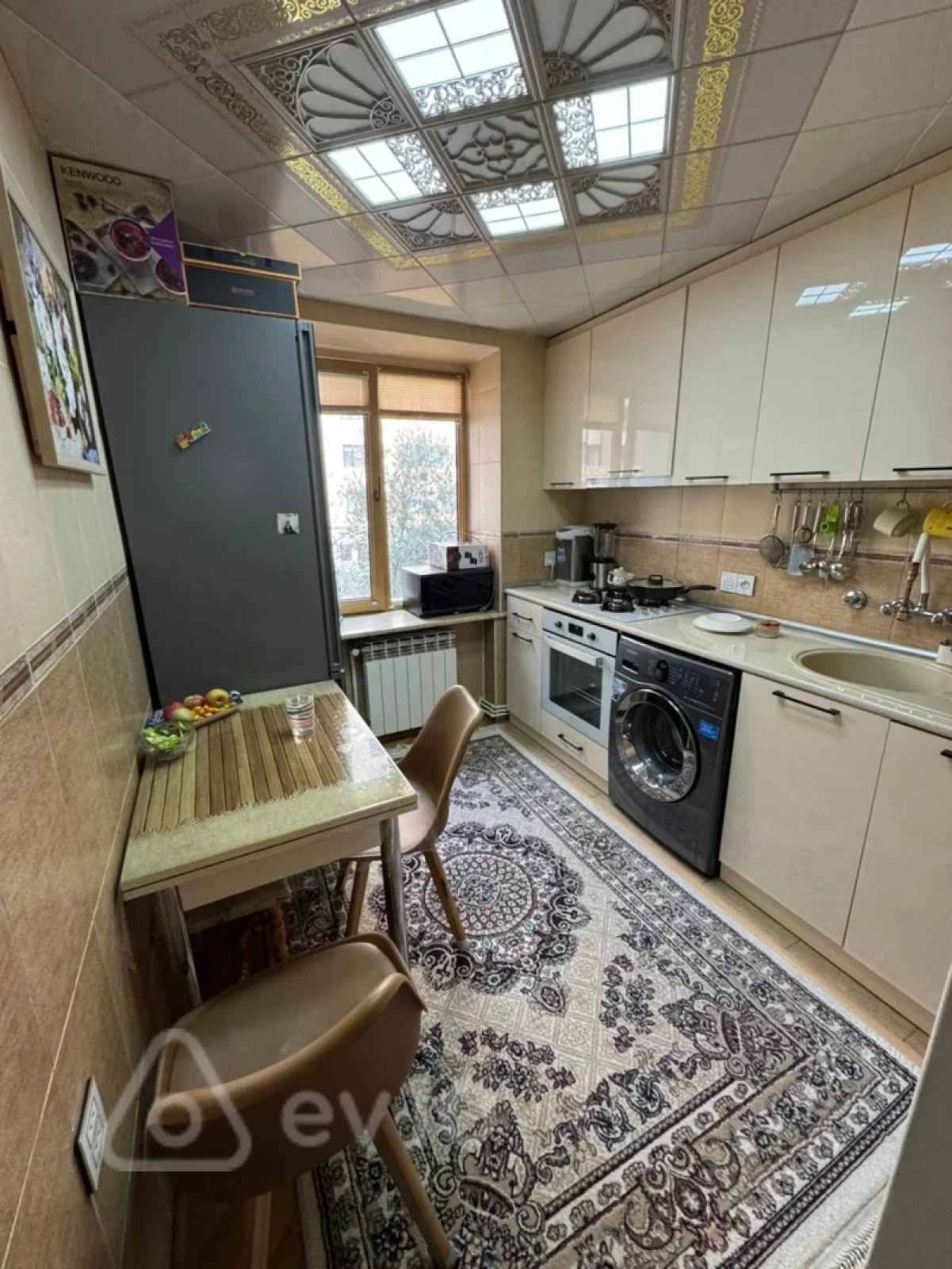Satılır 3 otaqlı köhnə tikili 80 m²