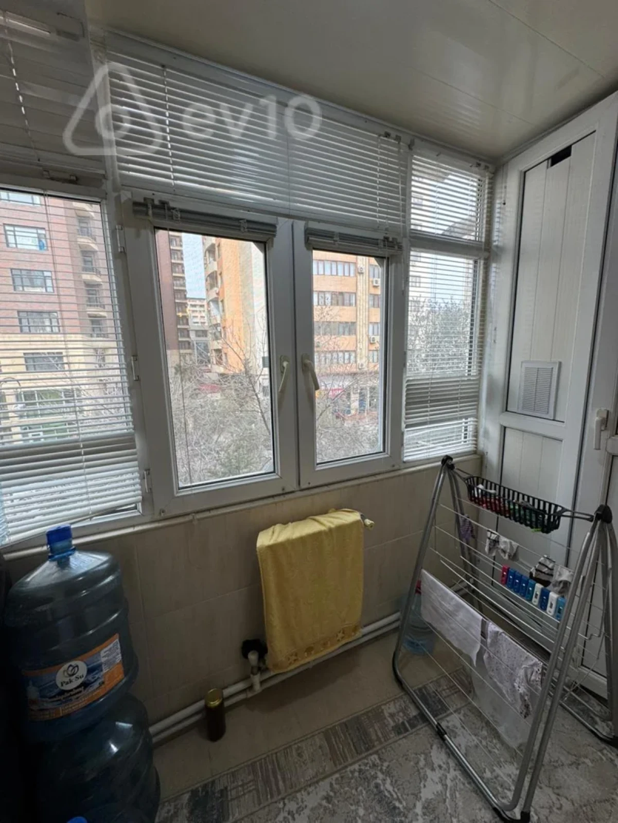 Satılır 3 otaqlı köhnə tikili 80 m²