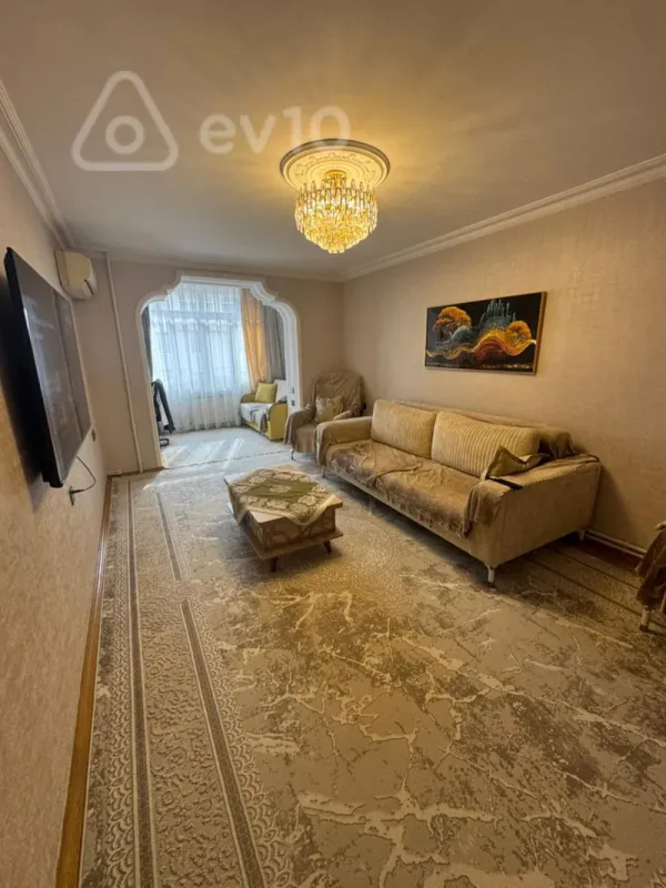 Satılır 3 otaqlı köhnə tikili 80 m²