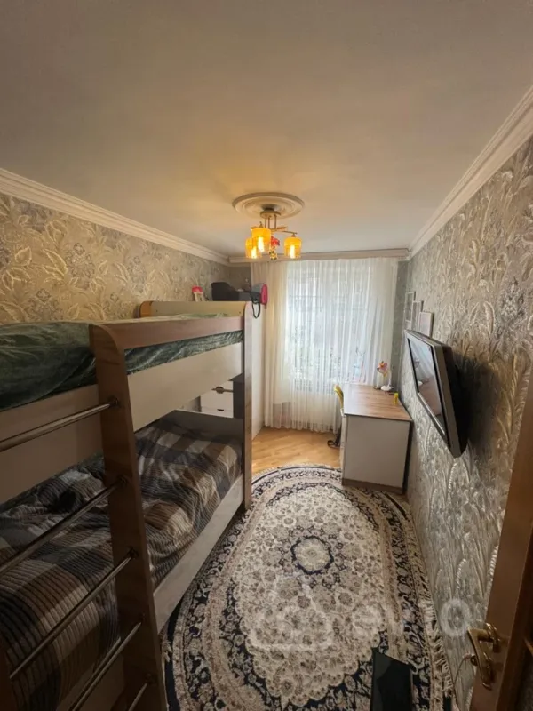 Satılır 3 otaqlı köhnə tikili 80 m²