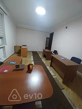 Kirayə verilir 4 otaqlı ofis 250 m²