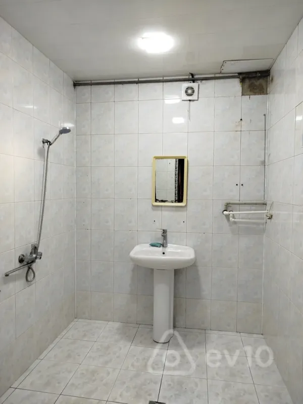 Kirayə verilir 3 otaqlı yeni tikili 70 m²