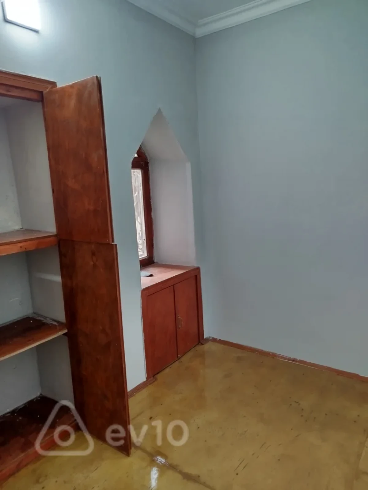 Kirayə verilir 3 otaqlı yeni tikili 70 m²