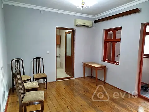 Kirayə verilir 3 otaqlı yeni tikili 70 m²
