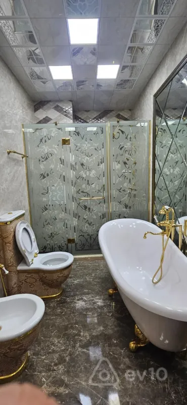 Kirayə verilir 4 otaqlı yeni tikili 210 m²