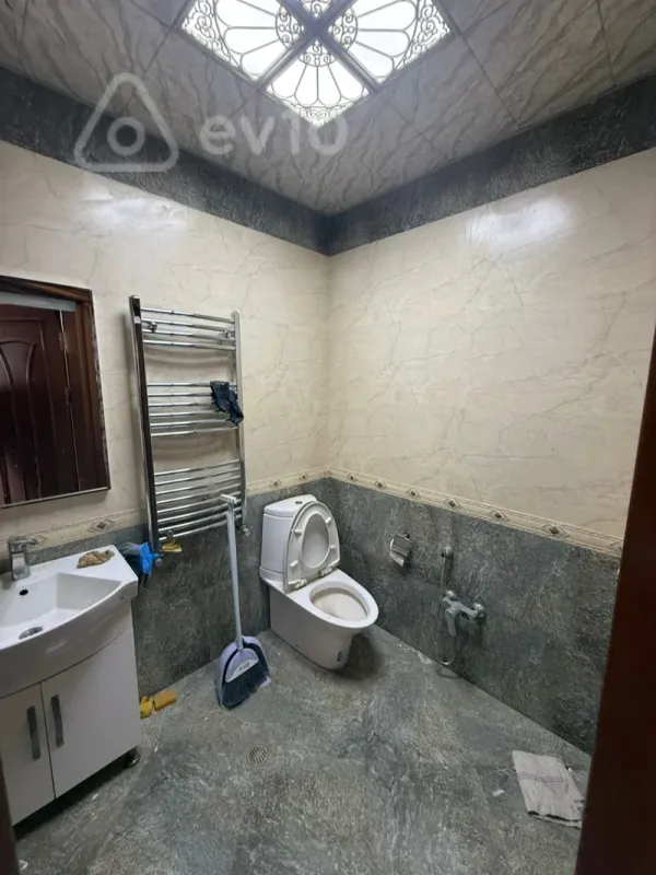 Satılır 3 otaqlı yeni tikili 155 m²