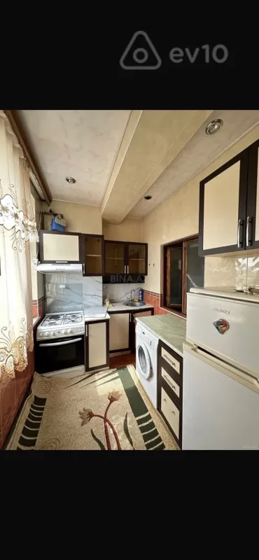Kirayə verilir 3 otaqlı yeni tikili 85 m²