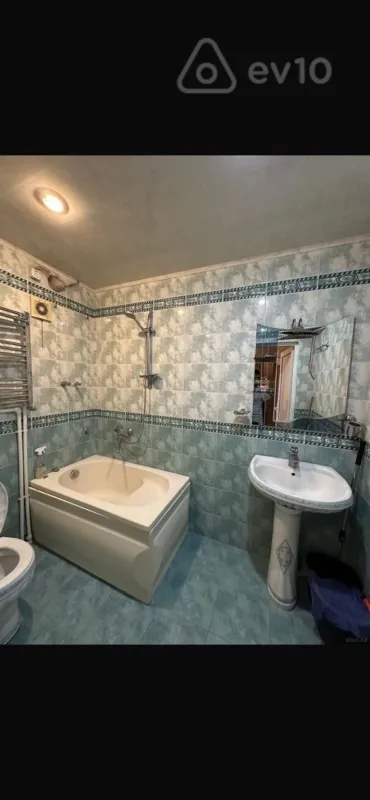 Kirayə verilir 3 otaqlı yeni tikili 85 m²