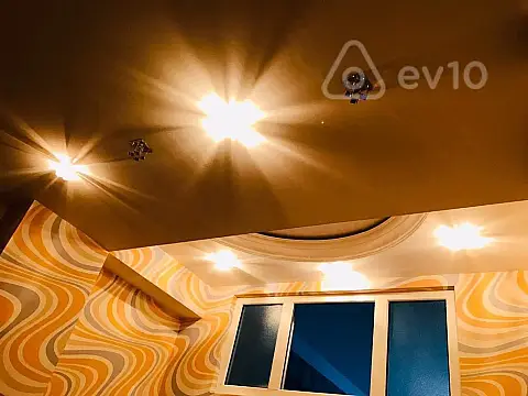 Kirayə verilir 3 otaqlı yeni tikili 90 m²