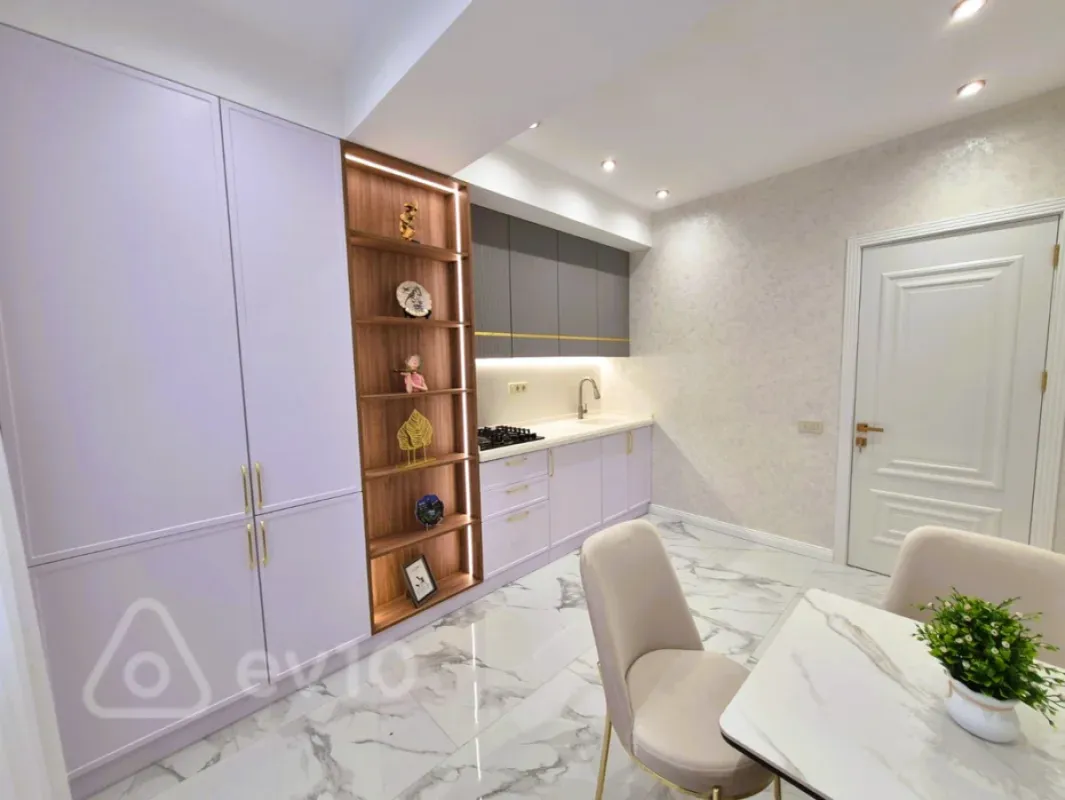 Satılır 4 otaqlı yeni tikili 110 m²