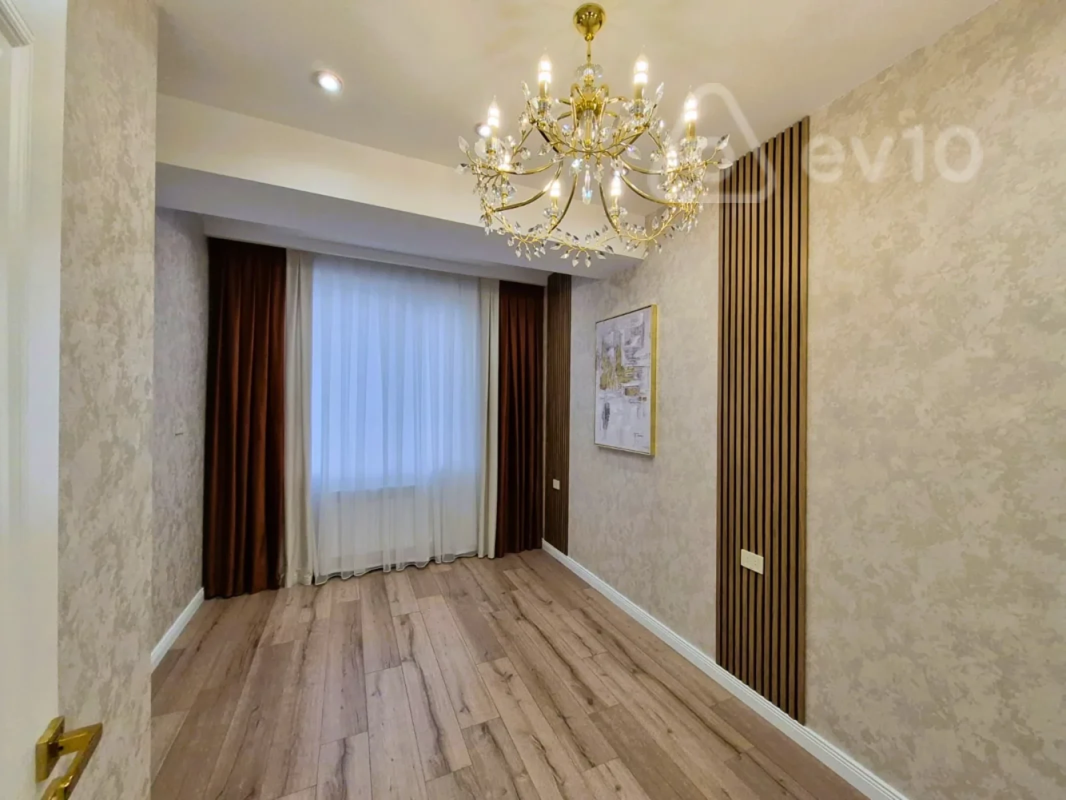 Satılır 4 otaqlı yeni tikili 110 m²