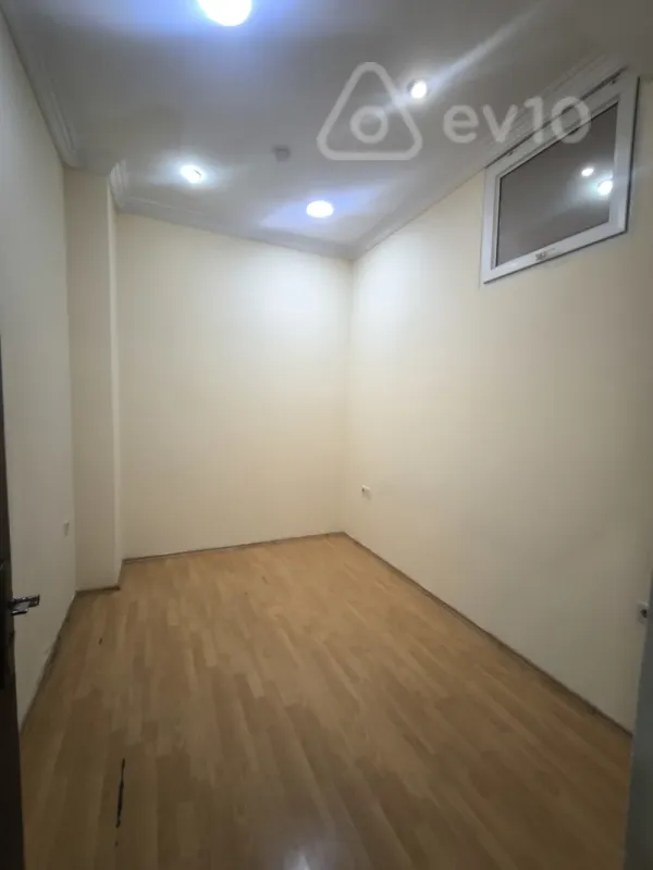 Kirayə verilir 11 otaqlı ofis 280 m²